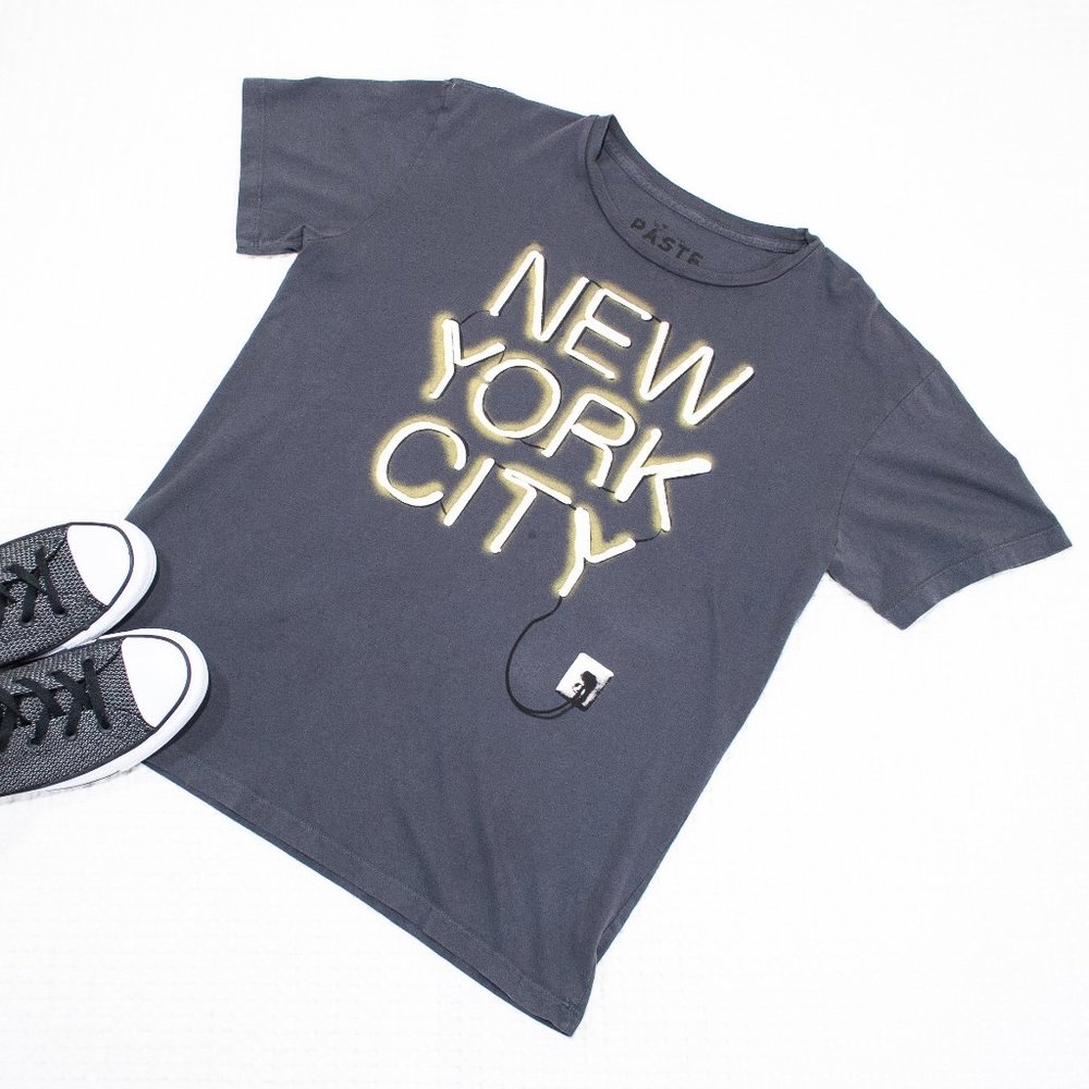 Paste | NYC Neon Grey T-Shirt | M | New York City